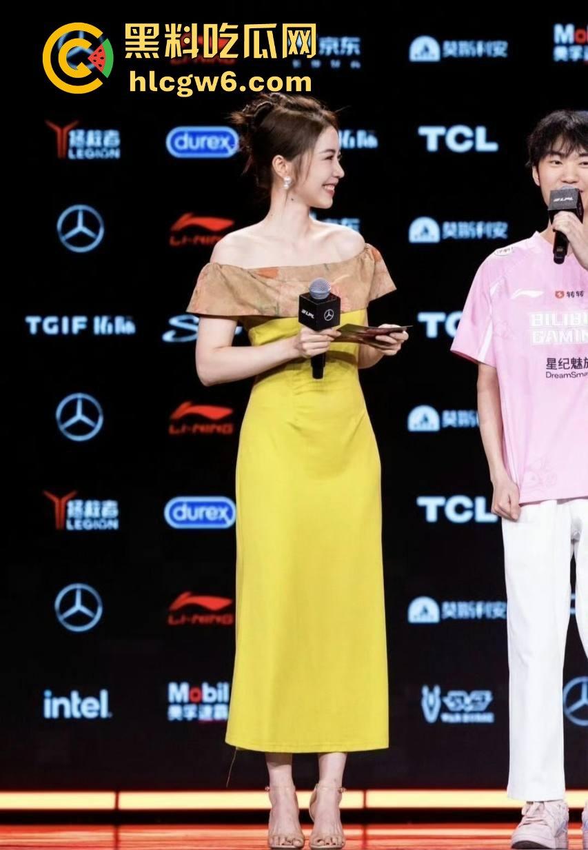 LOL主持人【余霜】疑似约炮视频流出！管泽元夺妻之仇不共戴天 极品身材一览无遗。-13