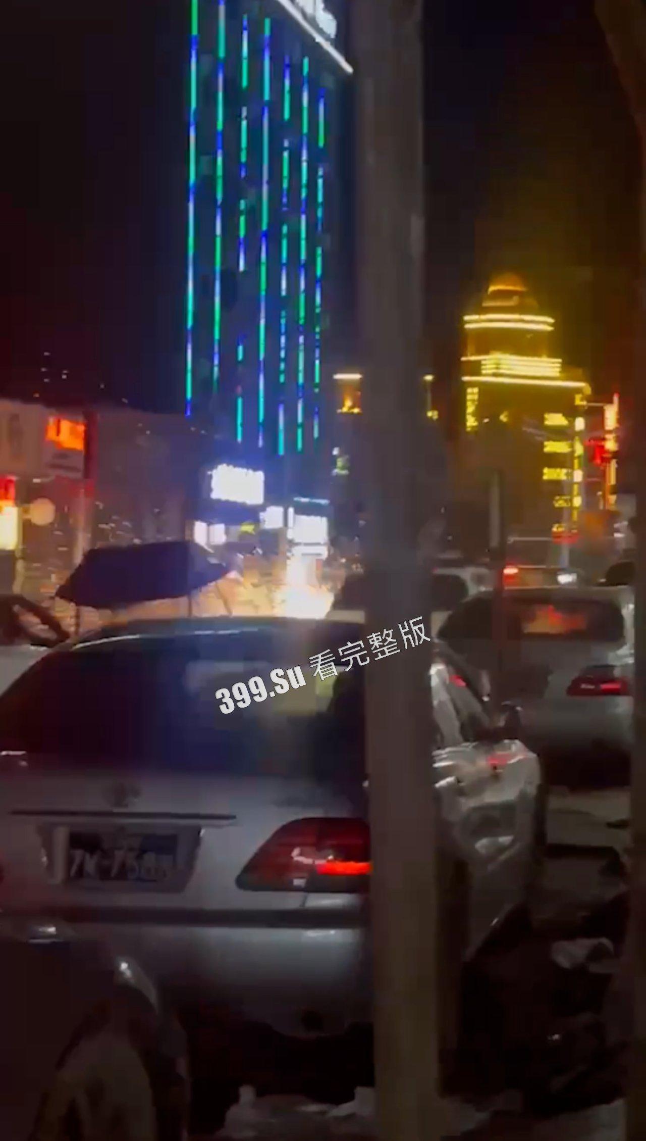 缅甸 果敢老街 真人吃鸡 当街枪战 传闻是白家和魏家-9