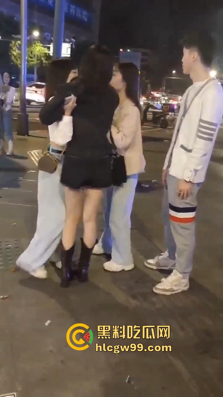 集美饭吃了东西买了酒喝了，最后一句我要跟闺蜜回家？兄弟直接西格玛男人觉醒，这到嘴得鸭子还能飞了？-9